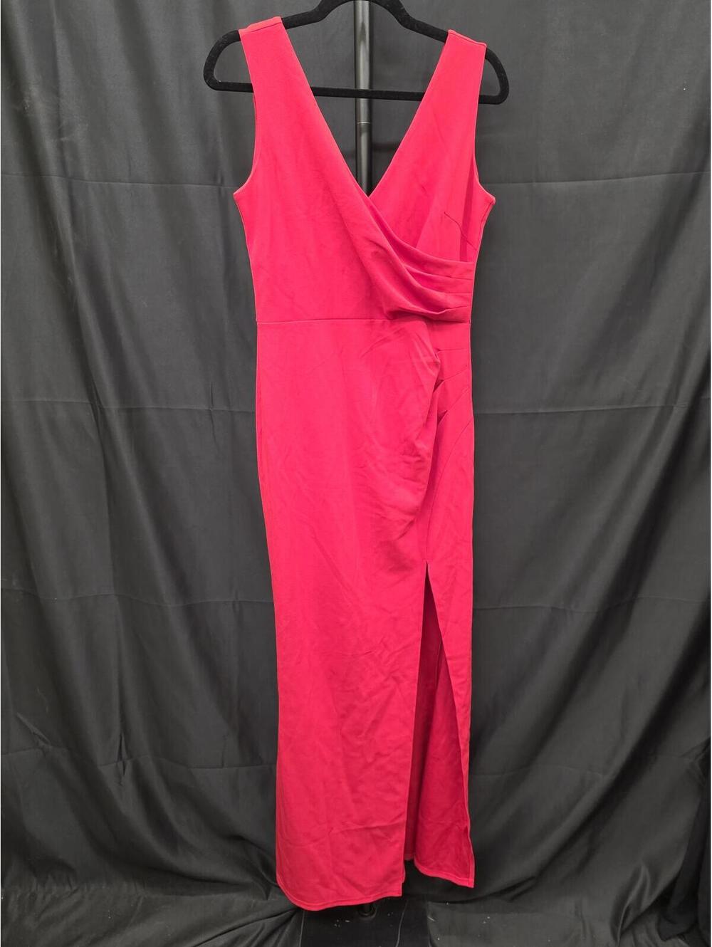 WOOSEA WOMEN’S SLEEVELESS V‑NECK SPLIT BODYCON FORMAL LONG DRESS RED SIZE M